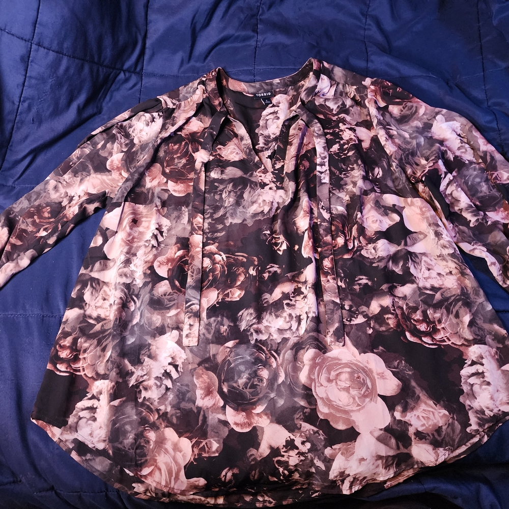Torrid Floral Blouse - Black and Pink - Picture 2 of 3